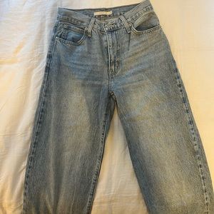 Levi’s 94 Baggy Jean Size 26 Barely Worn Light wash